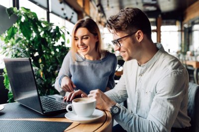 Heerlijke koffiemomenten: dít kun je allemaal doen tijdens het drinken van koffie